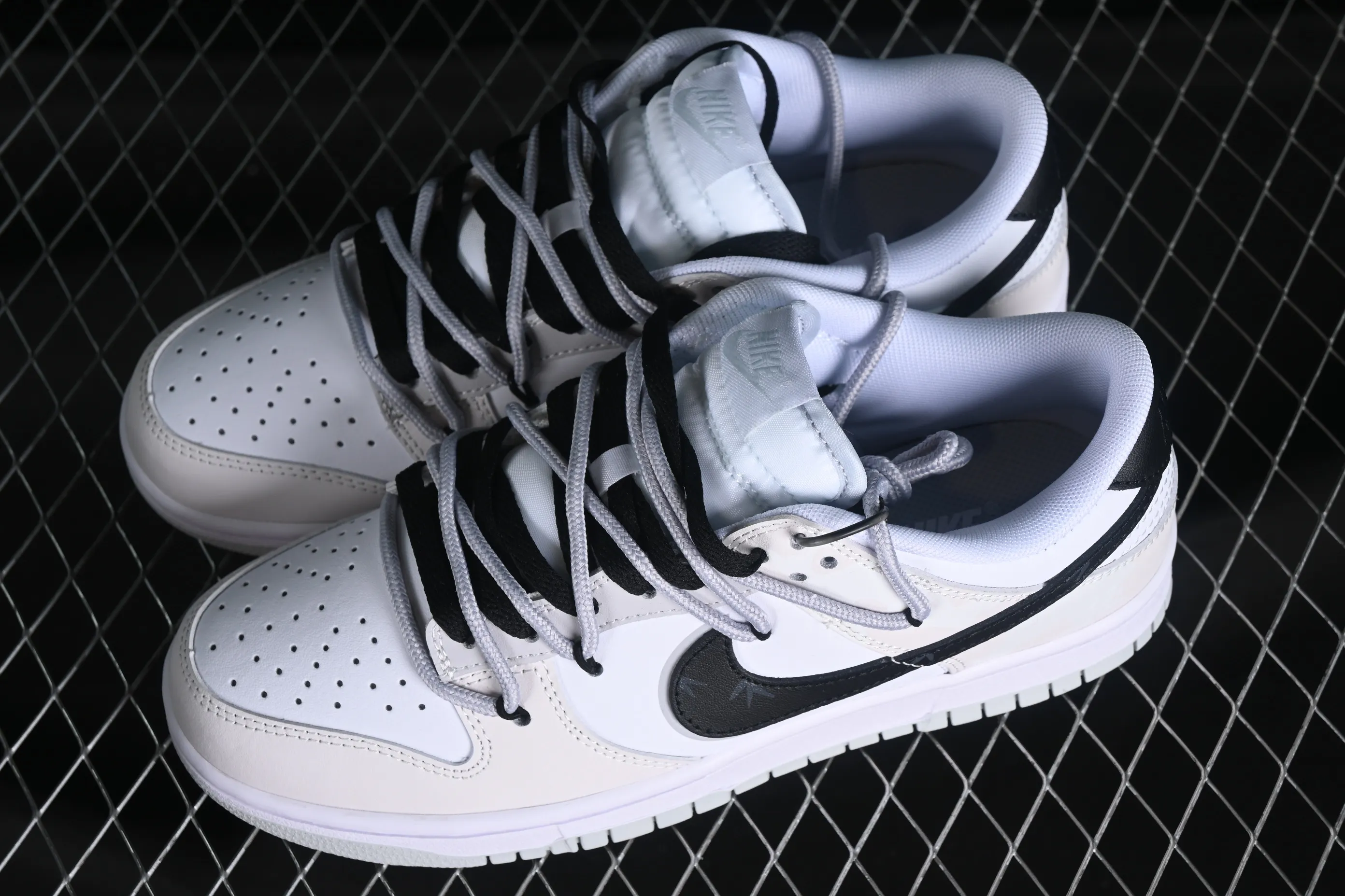 All Categories Nk SB Dunk Series Nk SB Dunk Low Low-top sneakers Nk Dunk Low New Chinese style Chinese style asparagus gray camouflage Gray SB strap low-top casual sneakers DV0831-101